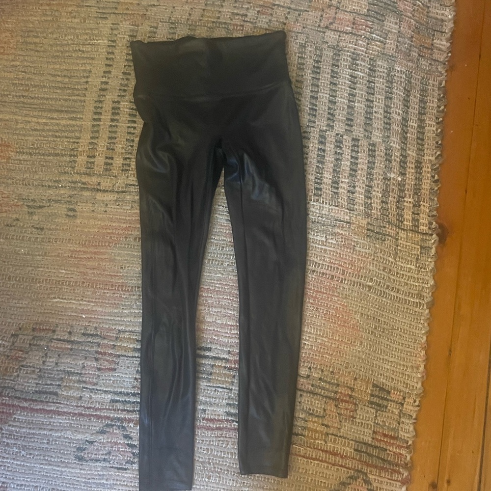 SPANX Black Leggings with Red Tag